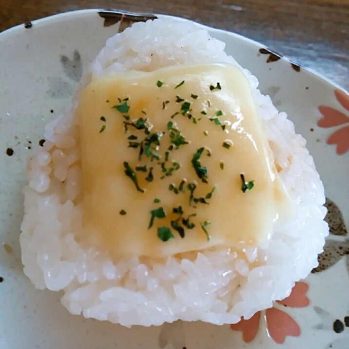 チーズの乗せ焼おにぎり